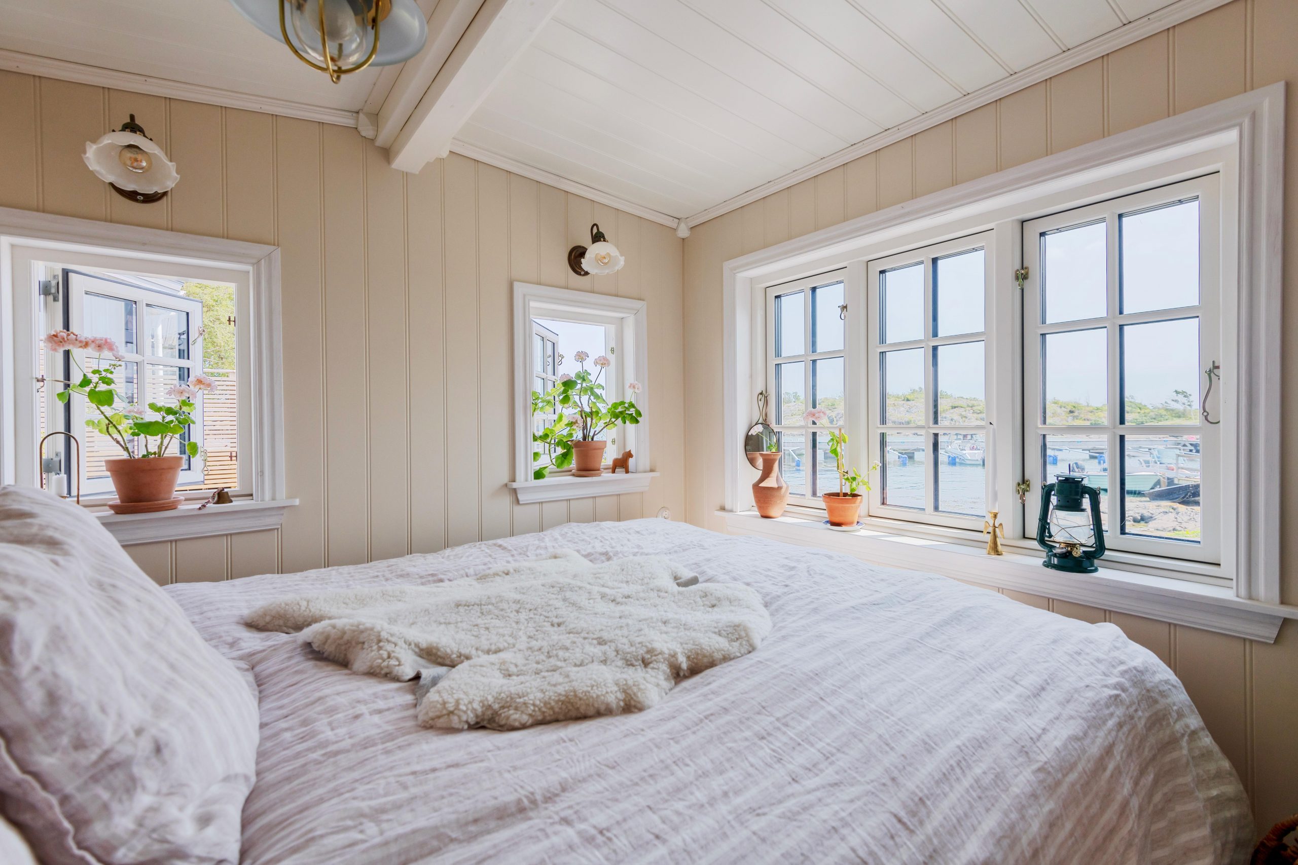 chambre vue mer décoration scandinave