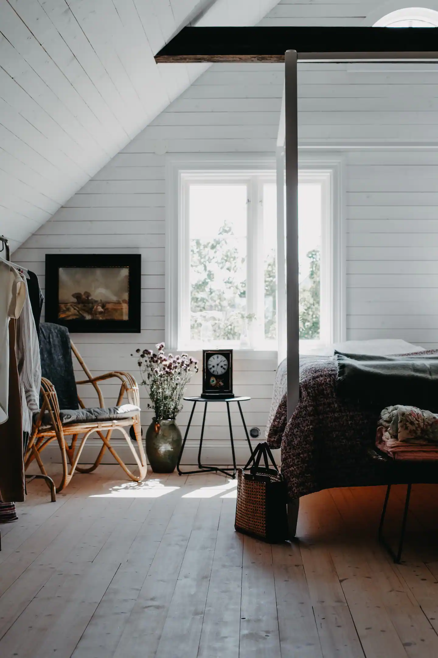 chambre mansardée décoration rustique chic