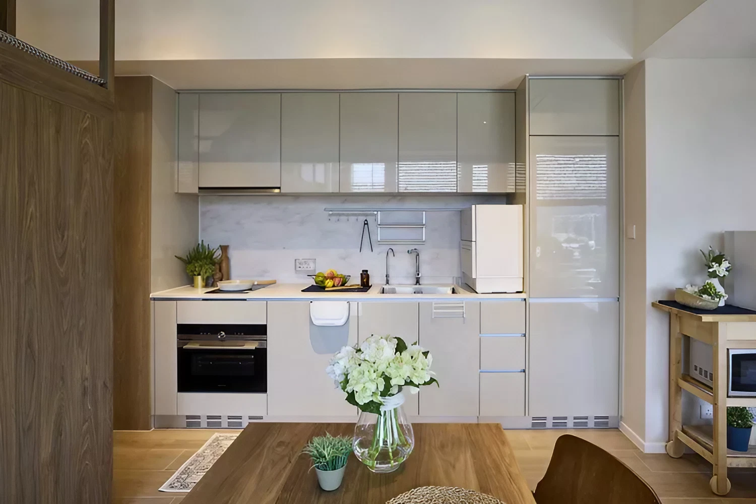 cuisine laquée blanche petit appartement 43m2 cuisine laquée blanche petit appartement 43m2