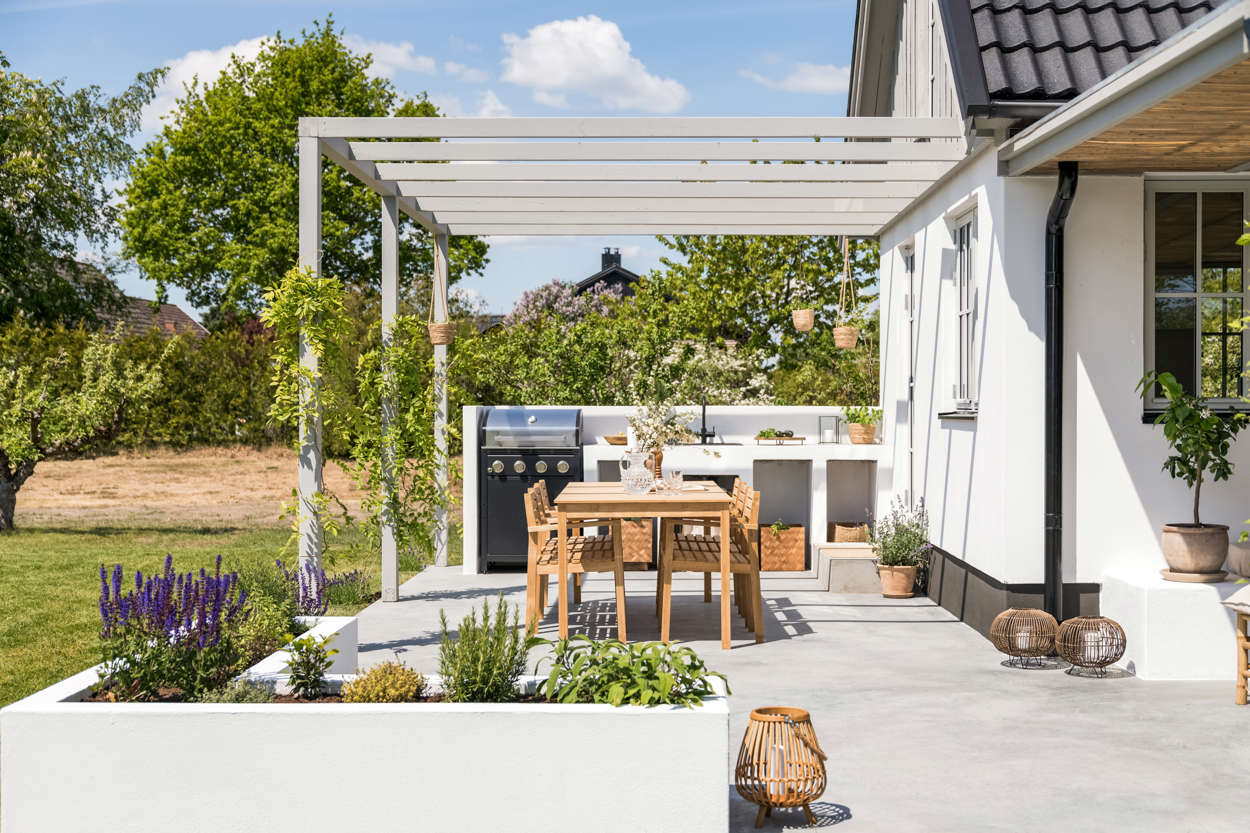 terrasse avec pergola et cuisine d terrasse avec pergola et cuisine d'été