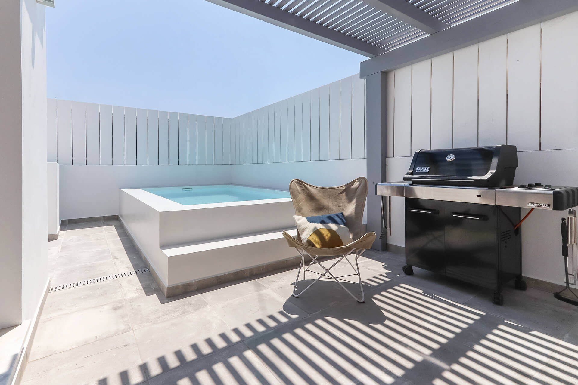 terrasse avec pergola cuisine d terrasse avec pergola cuisine d'été et mini piscine maison Portugal