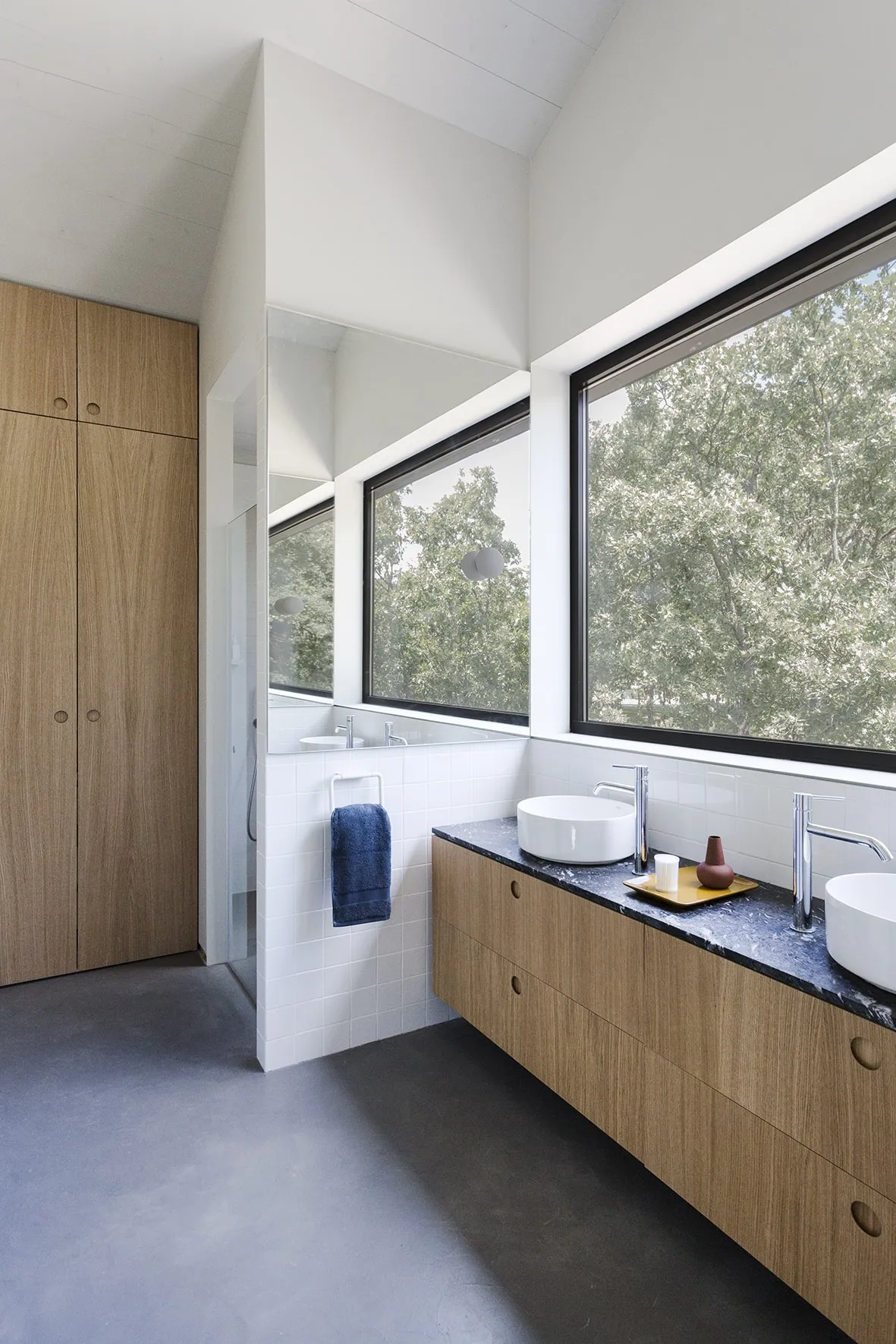 salle de bain mobilier IKEA personnalisé par CUBRO