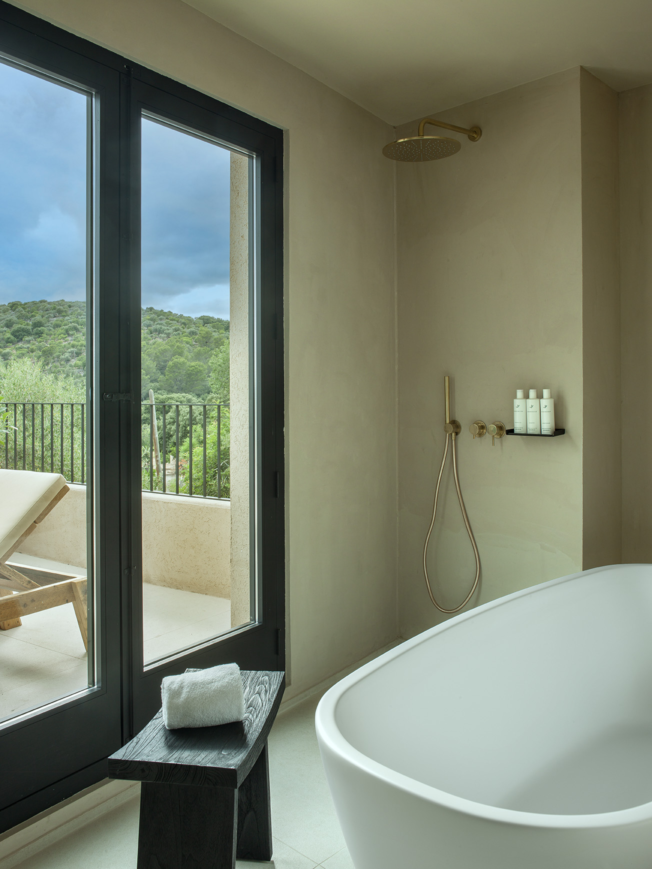 salle de bain design avec porte fenêtre salle de bain design avec porte fenêtre