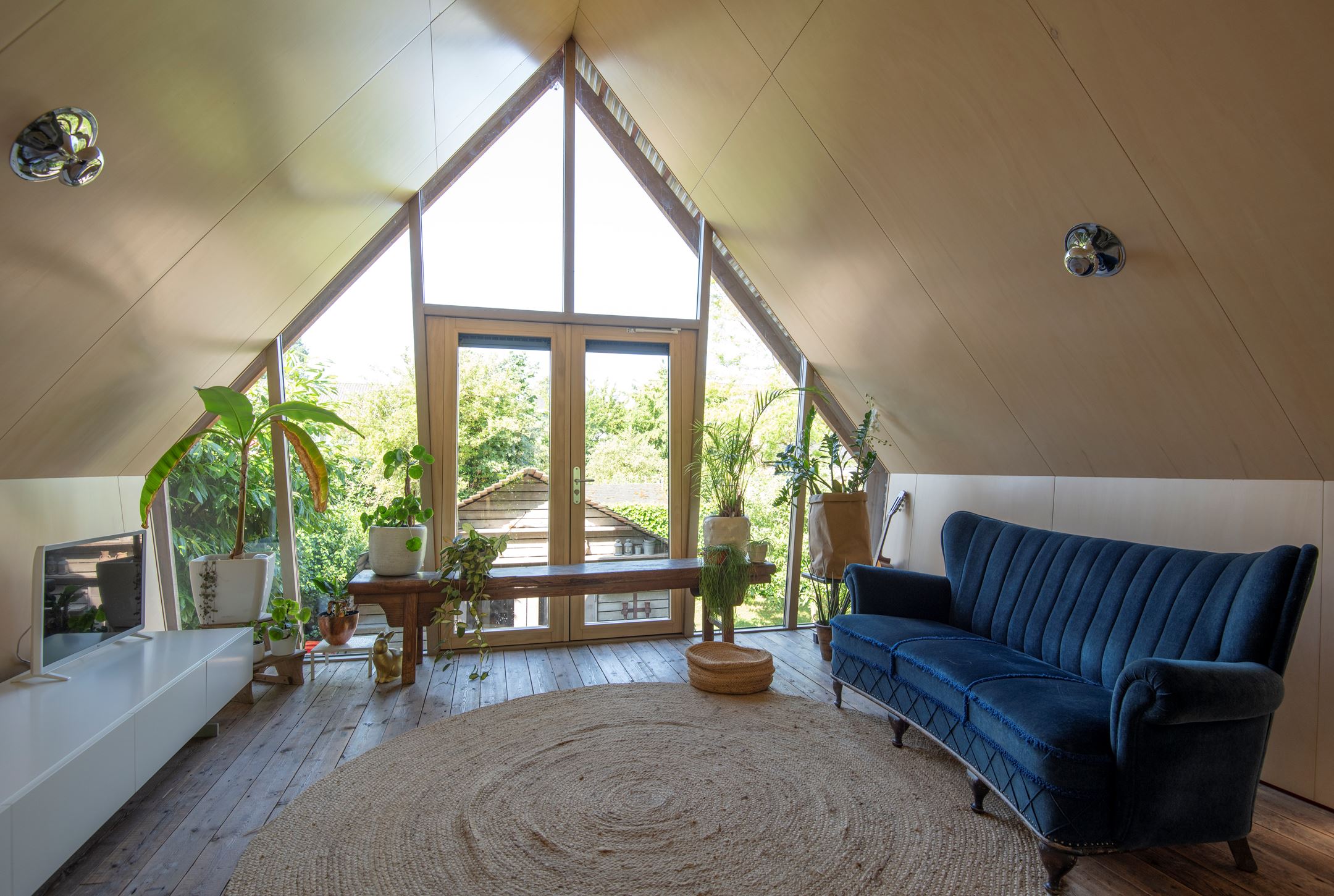 salon avec pignon vitré petite maison architecte 67m2