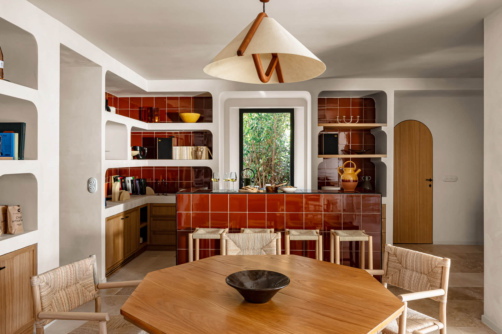 salle à manger décoration contemporaine Les Hauts de Gordes