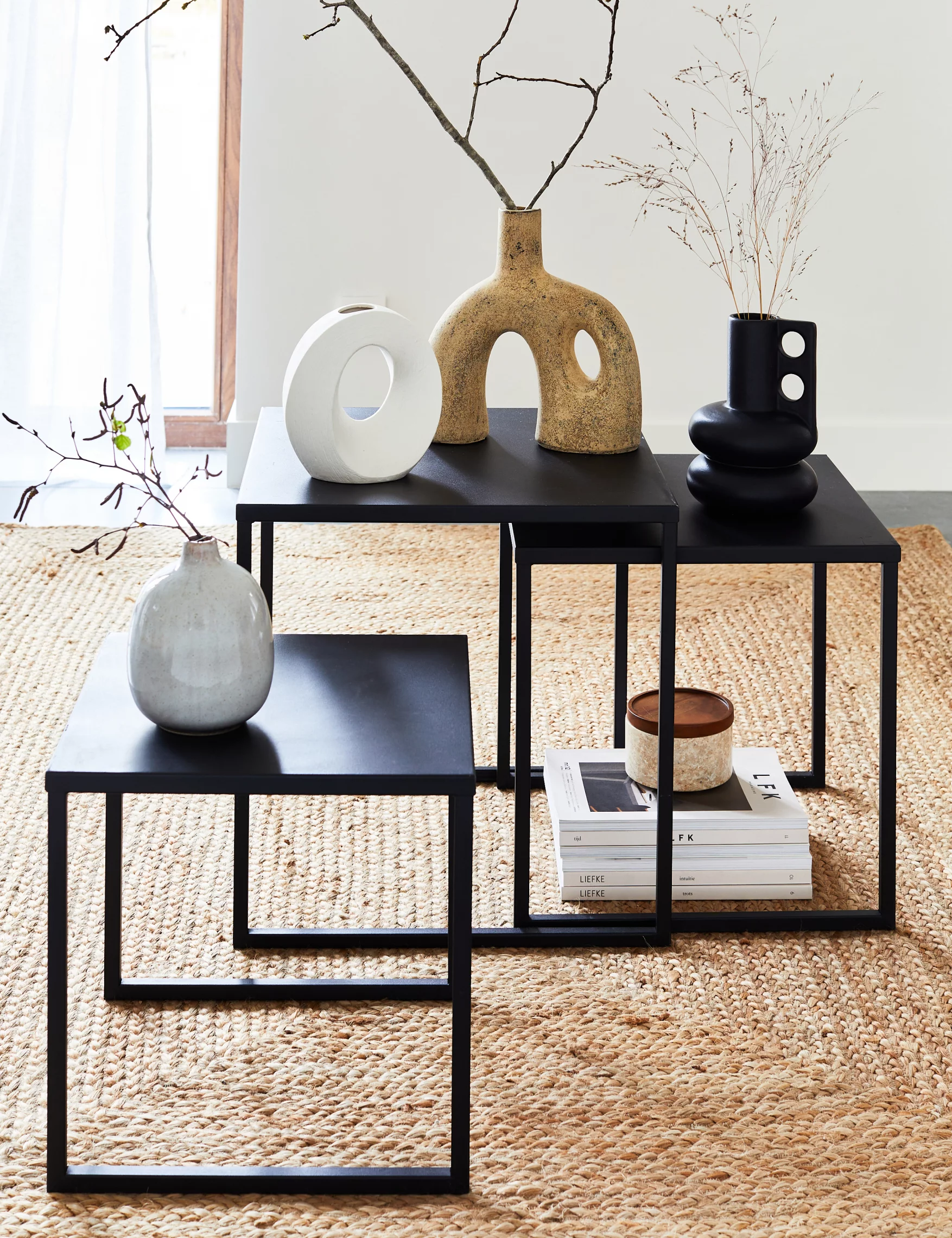 table basse et vases table basse et vases