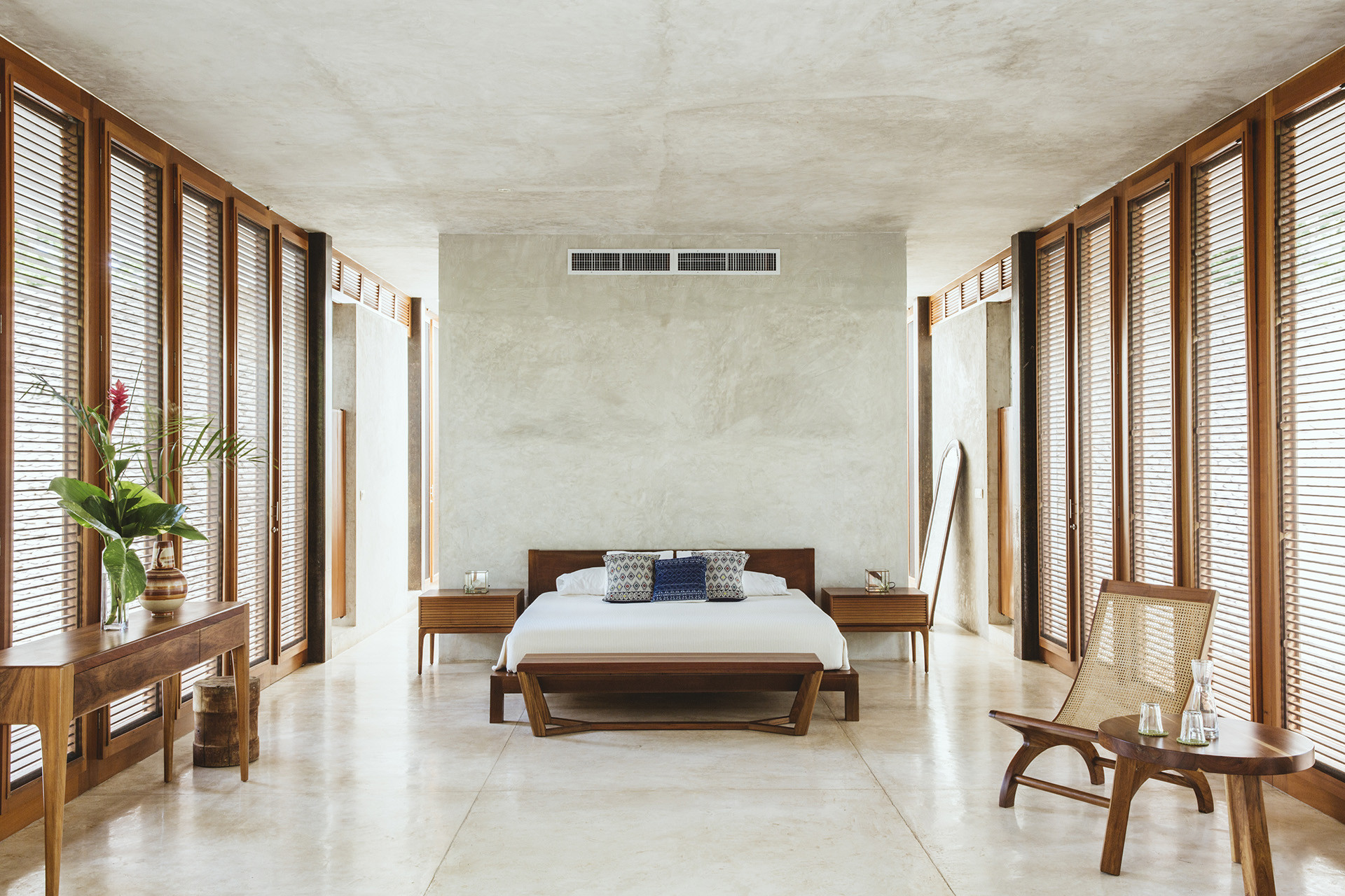chambre contemporaine avec volets intérieurs chambre contemporaine avec volets intérieurs