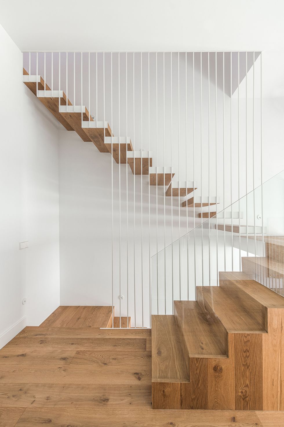 escalier design bois et blanc escalier design bois et blanc