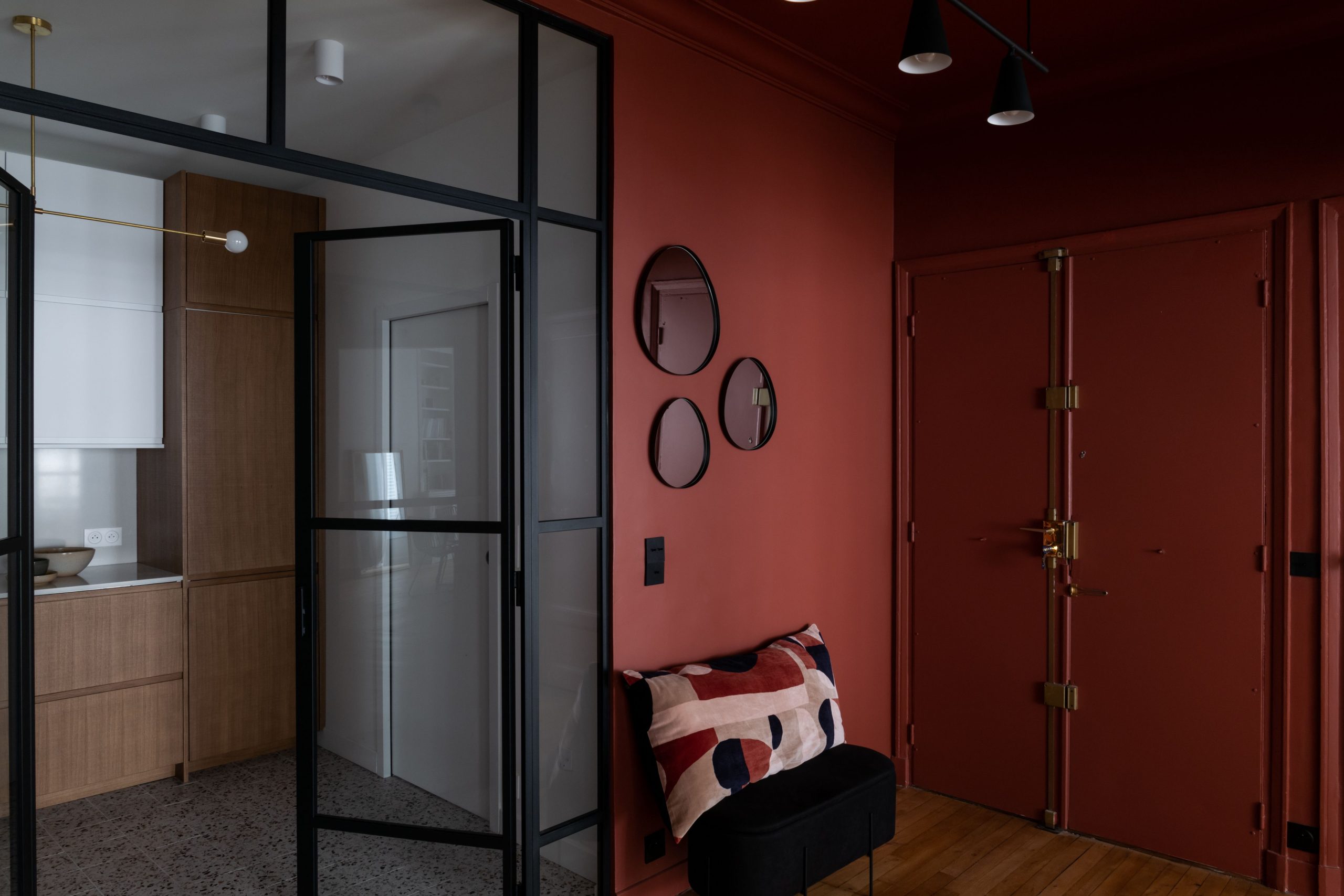 entrée avec verrière cuisine décoration contemporaine