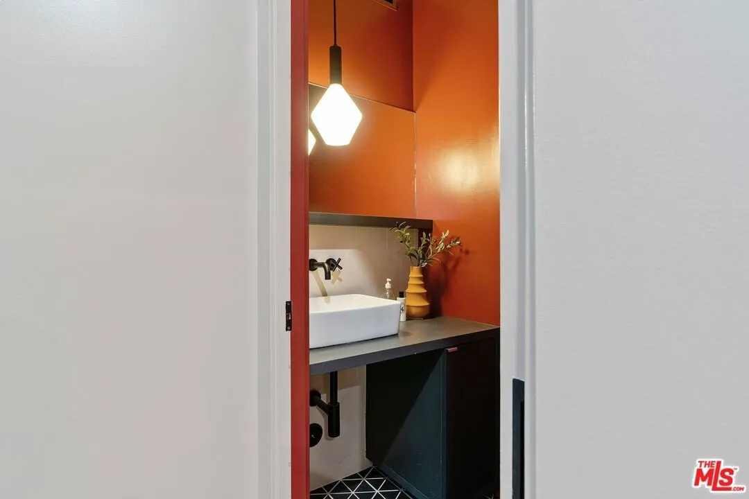 salle de bain murs orange maison contemporaine salle de bain murs orange maison contemporaine