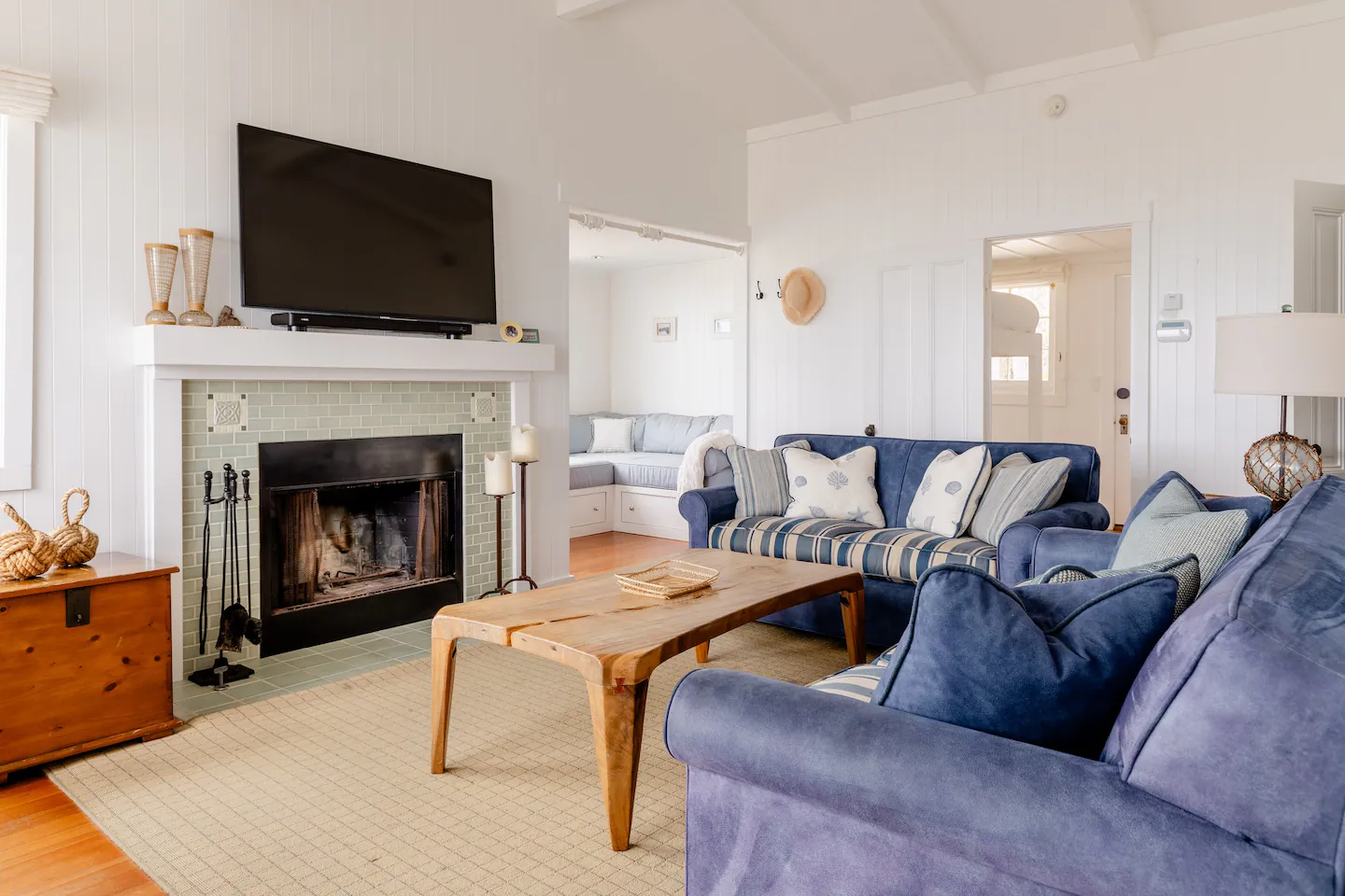 salon maison de plage de Mila Kunis et Ashton Kutcher Californie