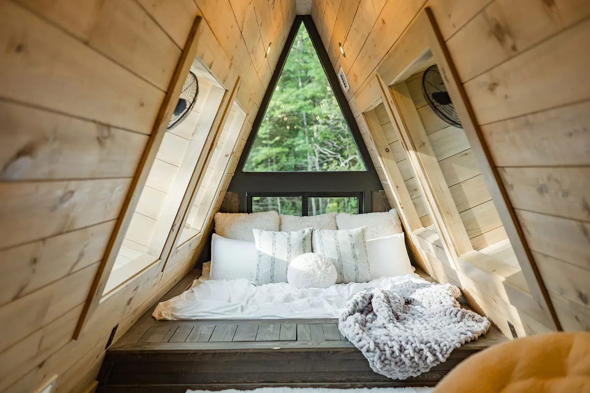 chambre mansardée maison A-Frame en bois chambre mansardée maison A-Frame en bois