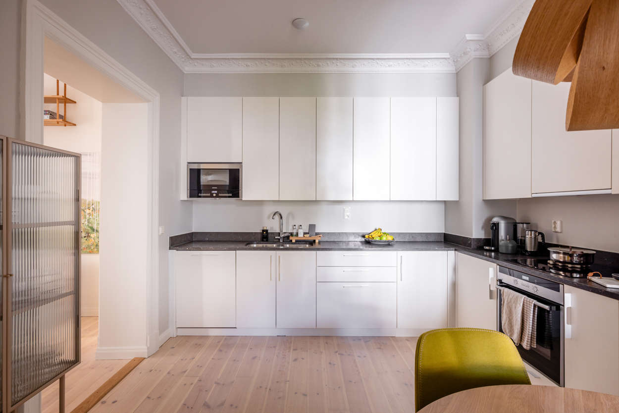 cuisine blanche appartement 58m2 décoration scandinave