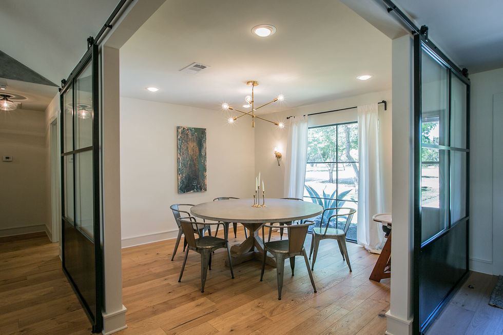 salle à manger maison rénovée par Joanna et Chip Gaines