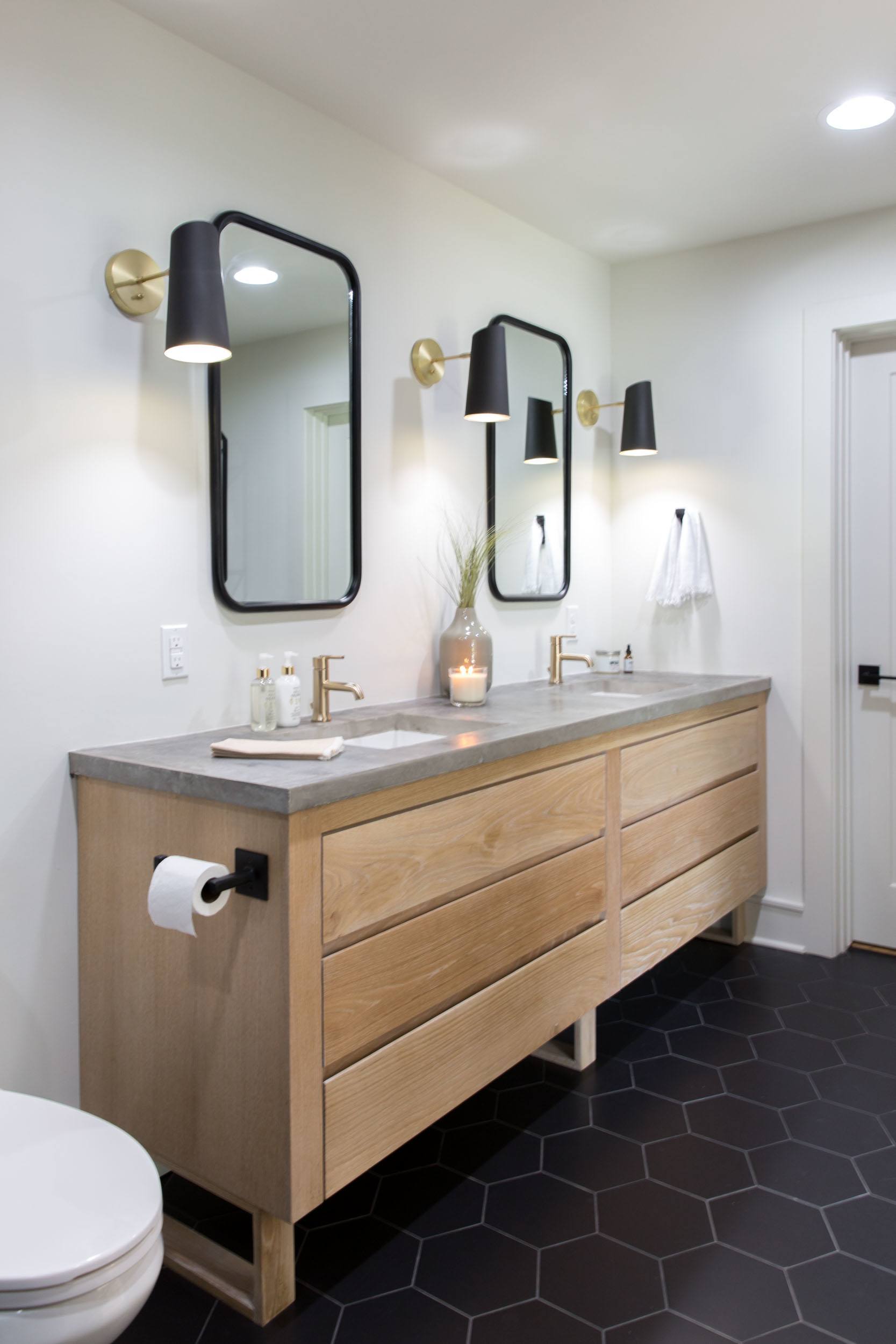 salle de bain bois et béton