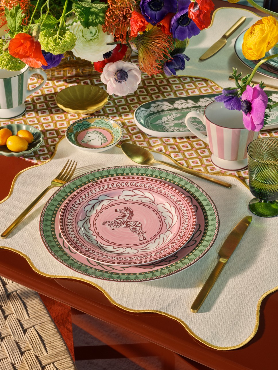 vaisselle porcelaine en couleurs vaisselle porcelaine en couleurs