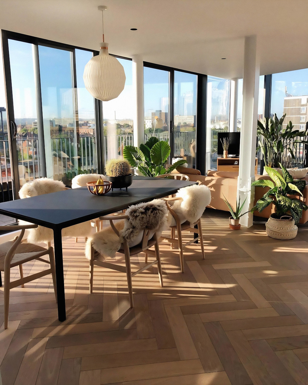 salle à manger moderne avec baies vitrées salle à manger moderne avec baies vitrées