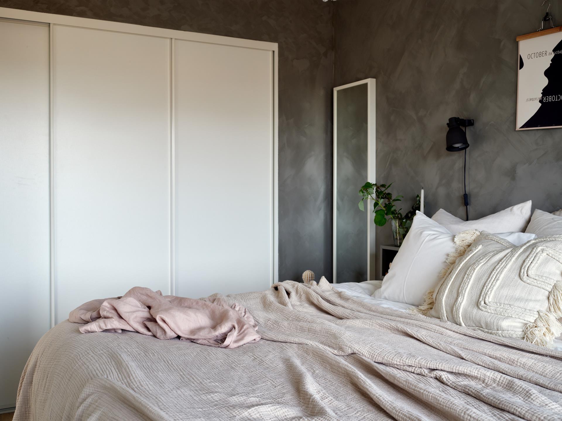 chambre grise avec placard blanc chambre grise avec placard blanc