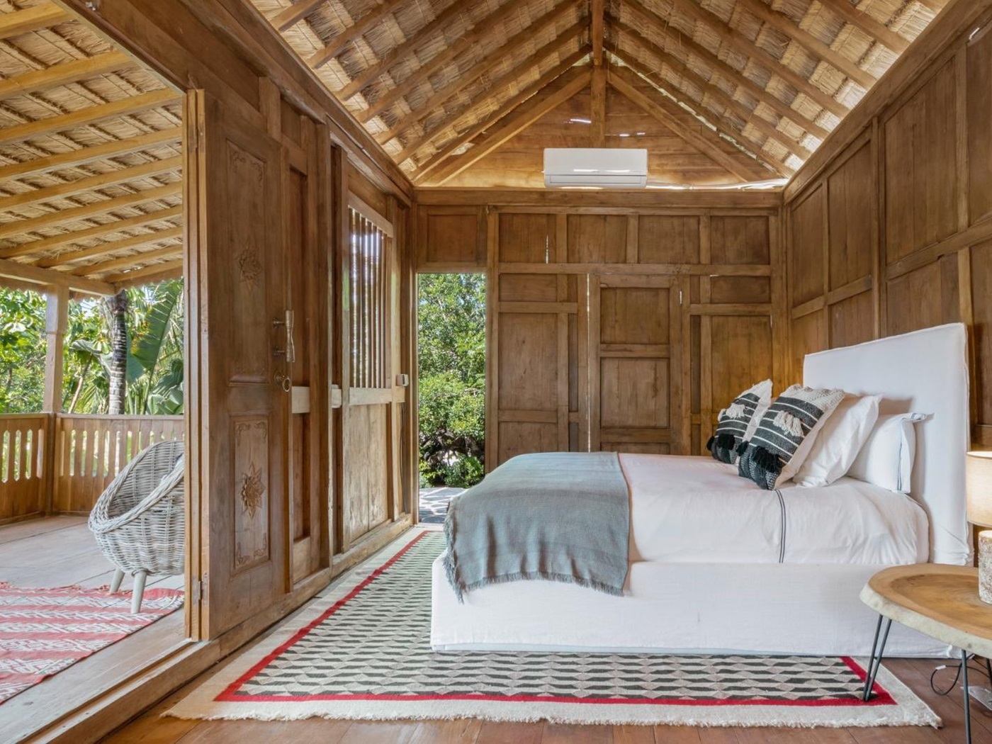 chambre maison en bois décoration méditerranéenne