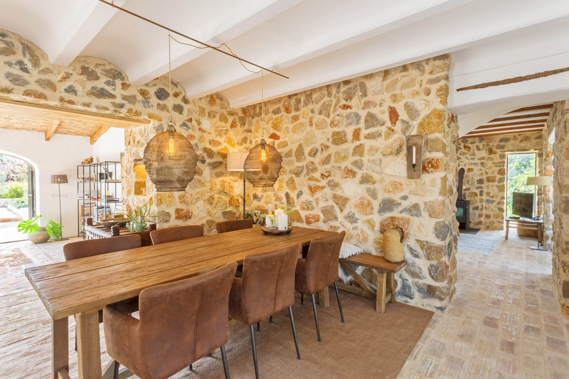 salle à manger maison en pierres salle à manger maison en pierres