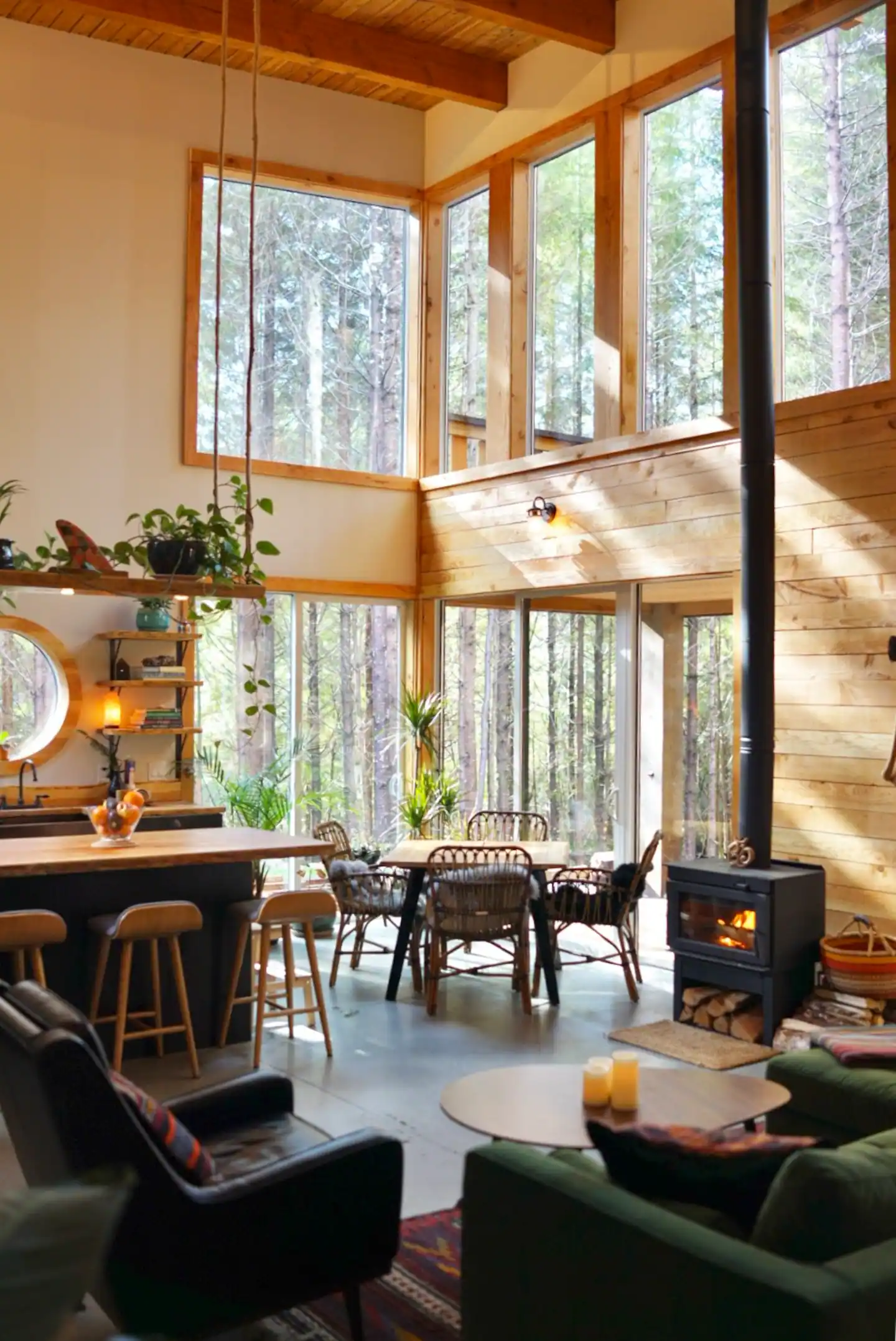 salon avec baies vitrées maison en bois salon avec baies vitrées maison en bois