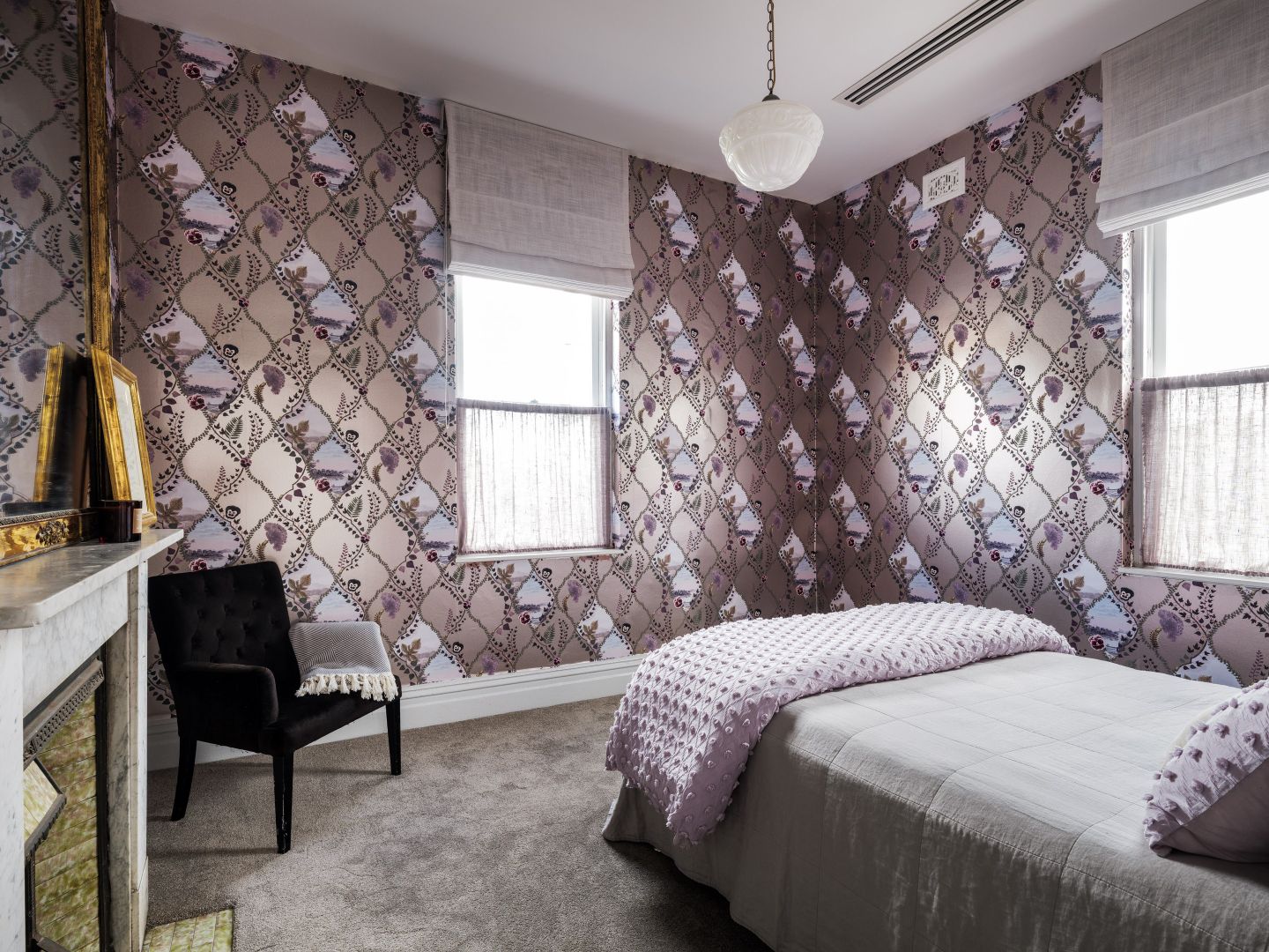chambre rose avec papier-peint chambre rose avec papier-peint