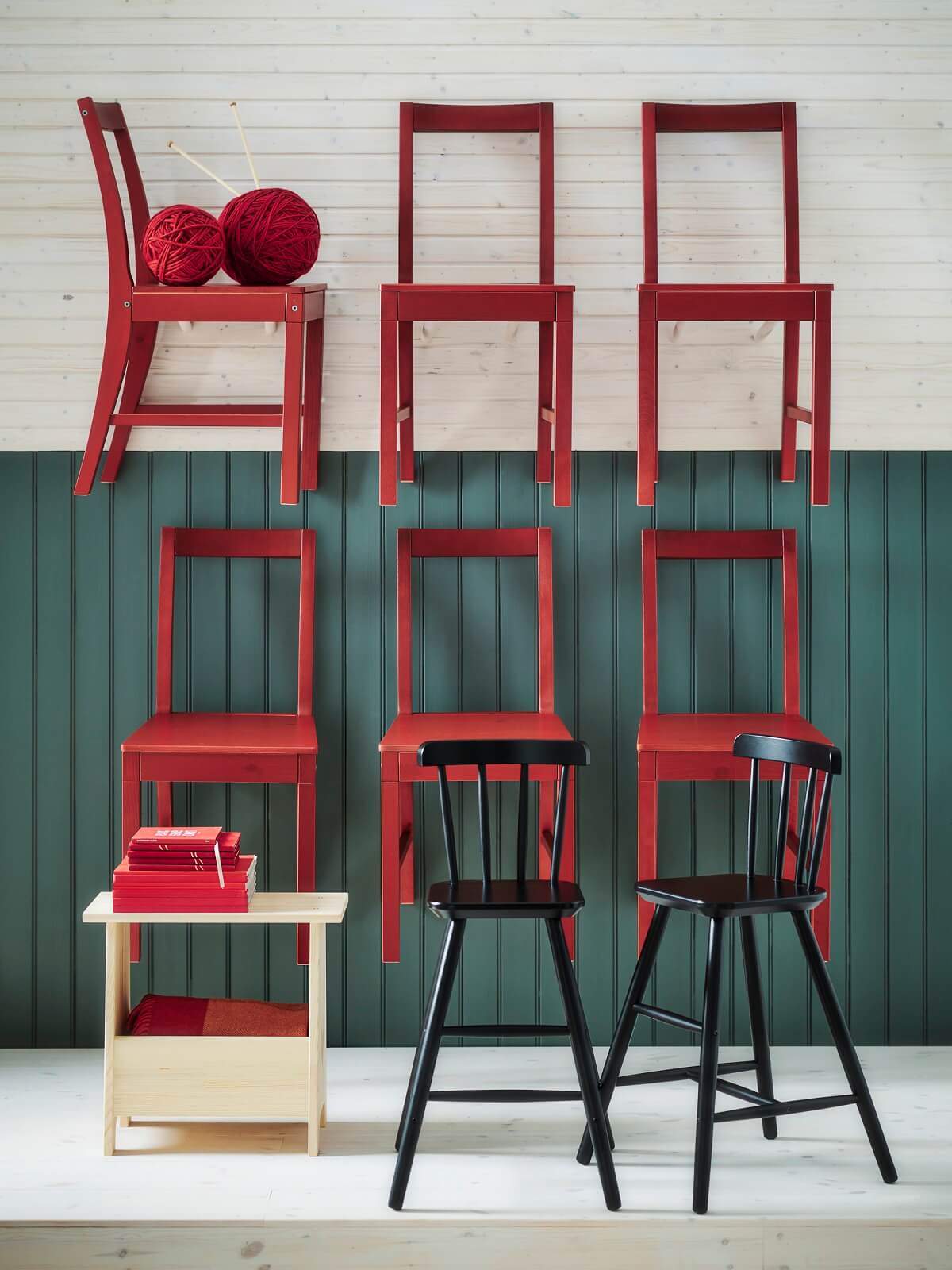 chaise rouge IKEA
