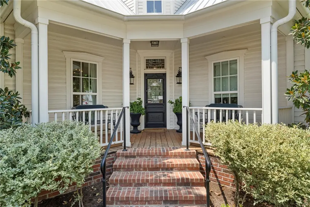 porche Magnolia House maison Joanna et Chip Gaines porche Magnolia House maison Joanna et Chip Gaines