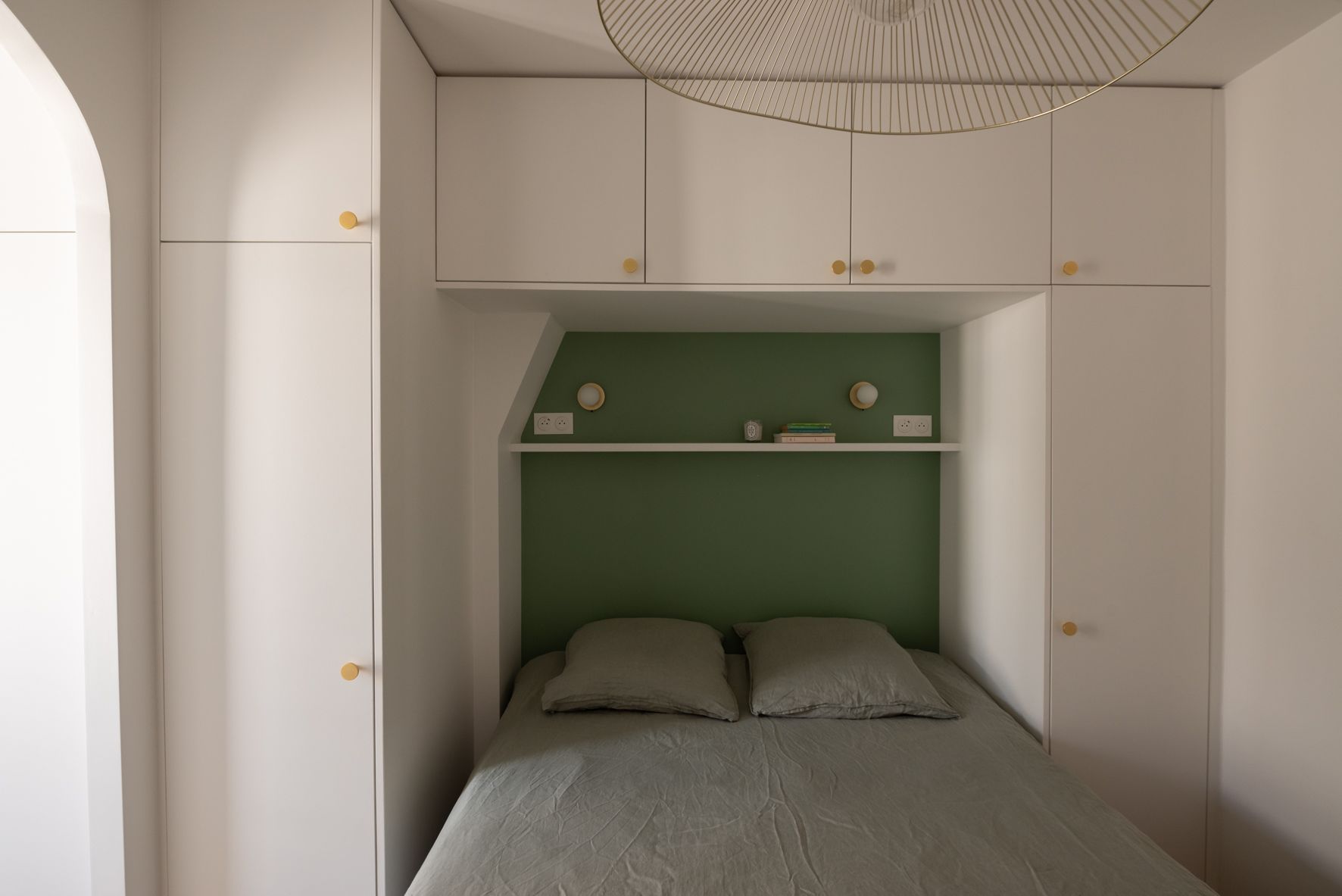 chambre parentale meuble pont appartement Paris