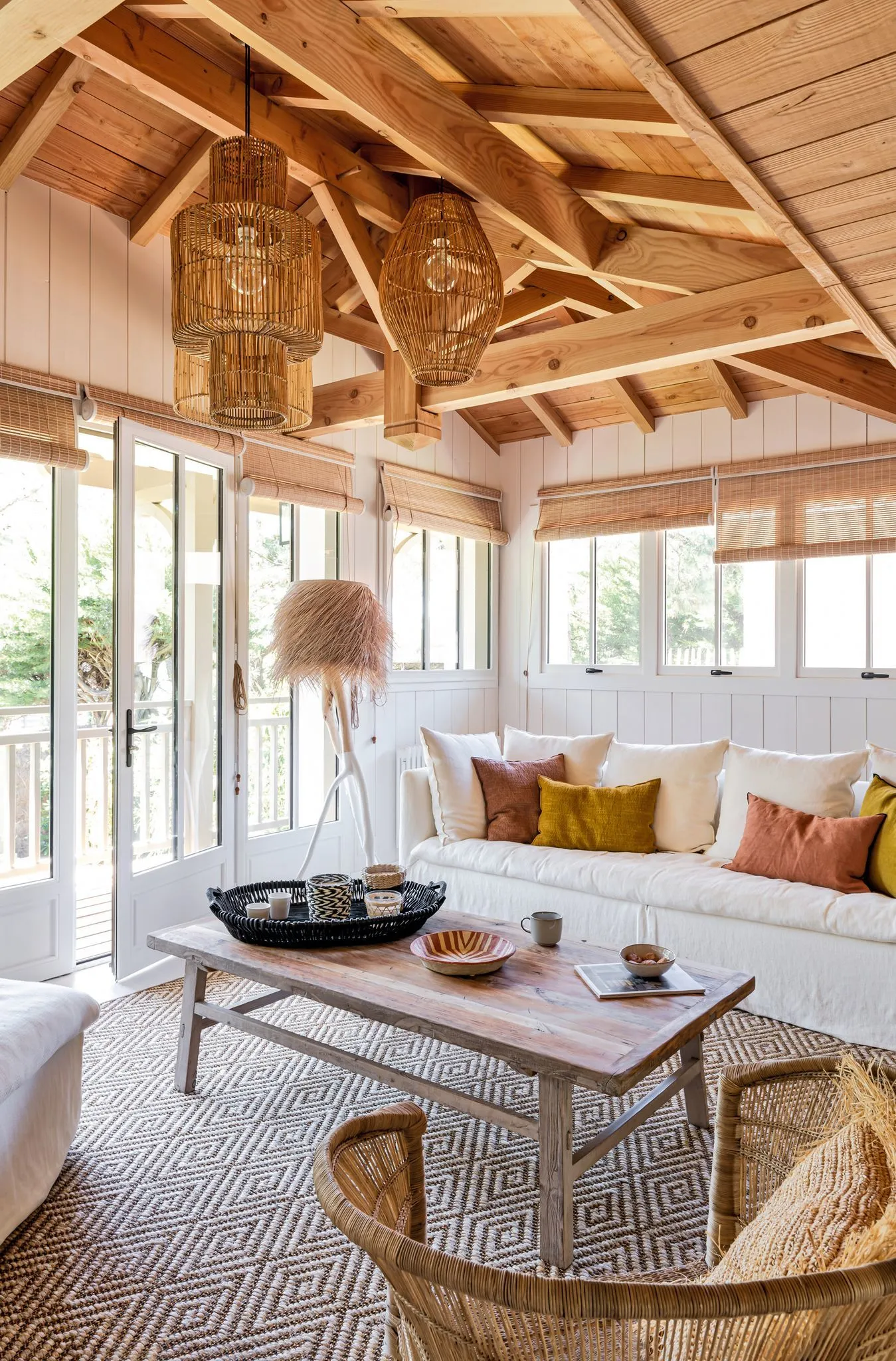 salon maison en bois décoration naturelle