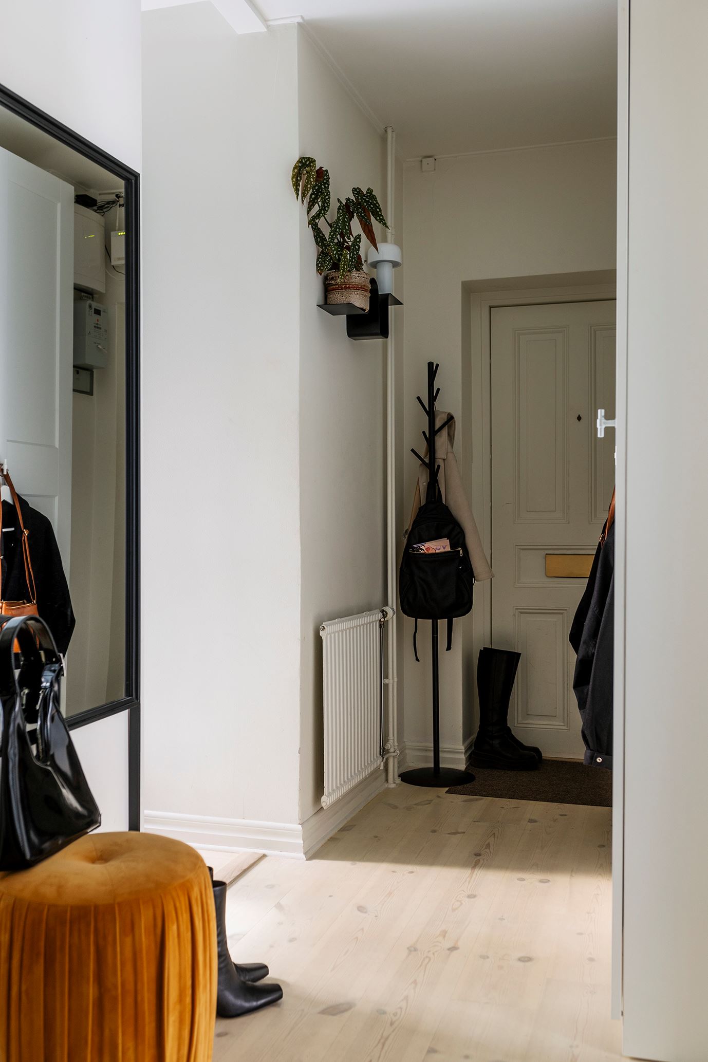 entrée avec parquet décoration scandinave