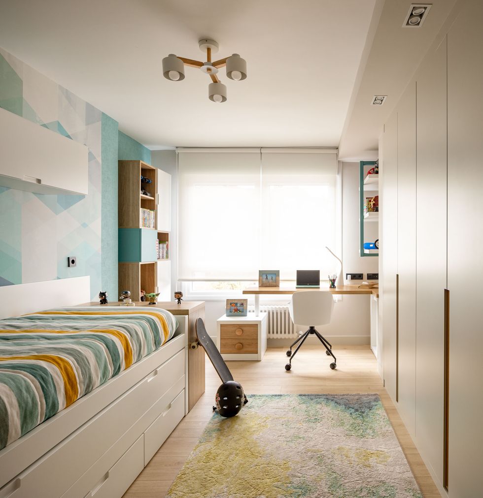 chambre adolescent avec papier-peint décoration contemporaine