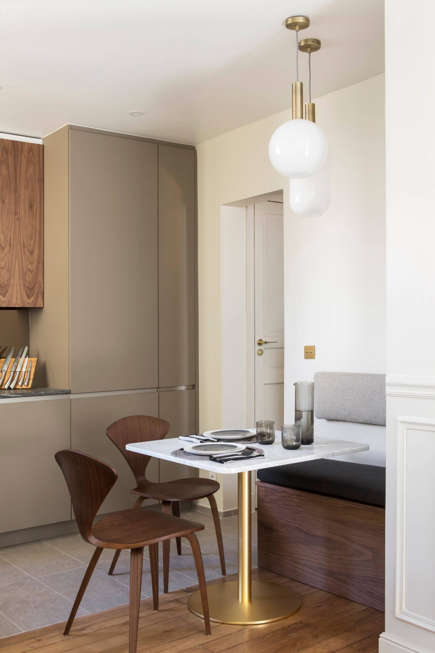 cuisine avec espace repas chaise Cherner