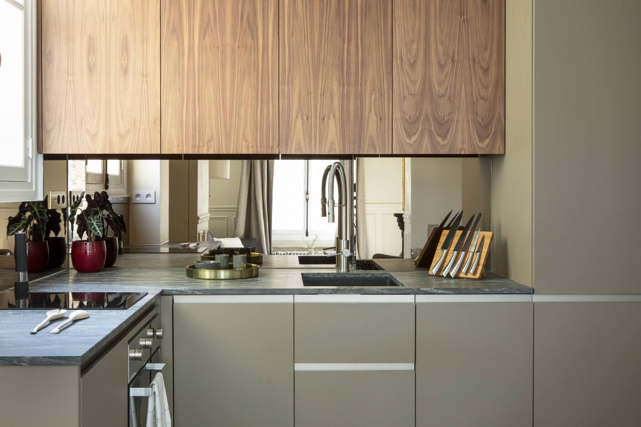 cuisine design grise et bois