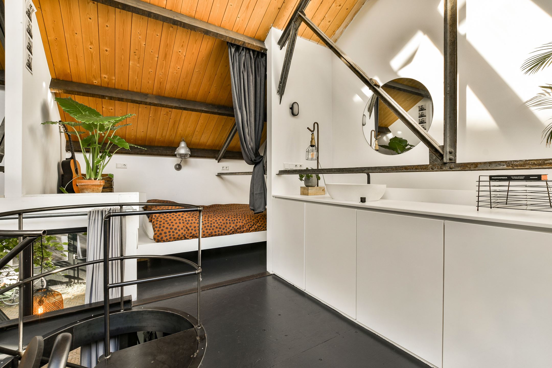 chambre maison loft Amsterdam chambre maison loft Amsterdam