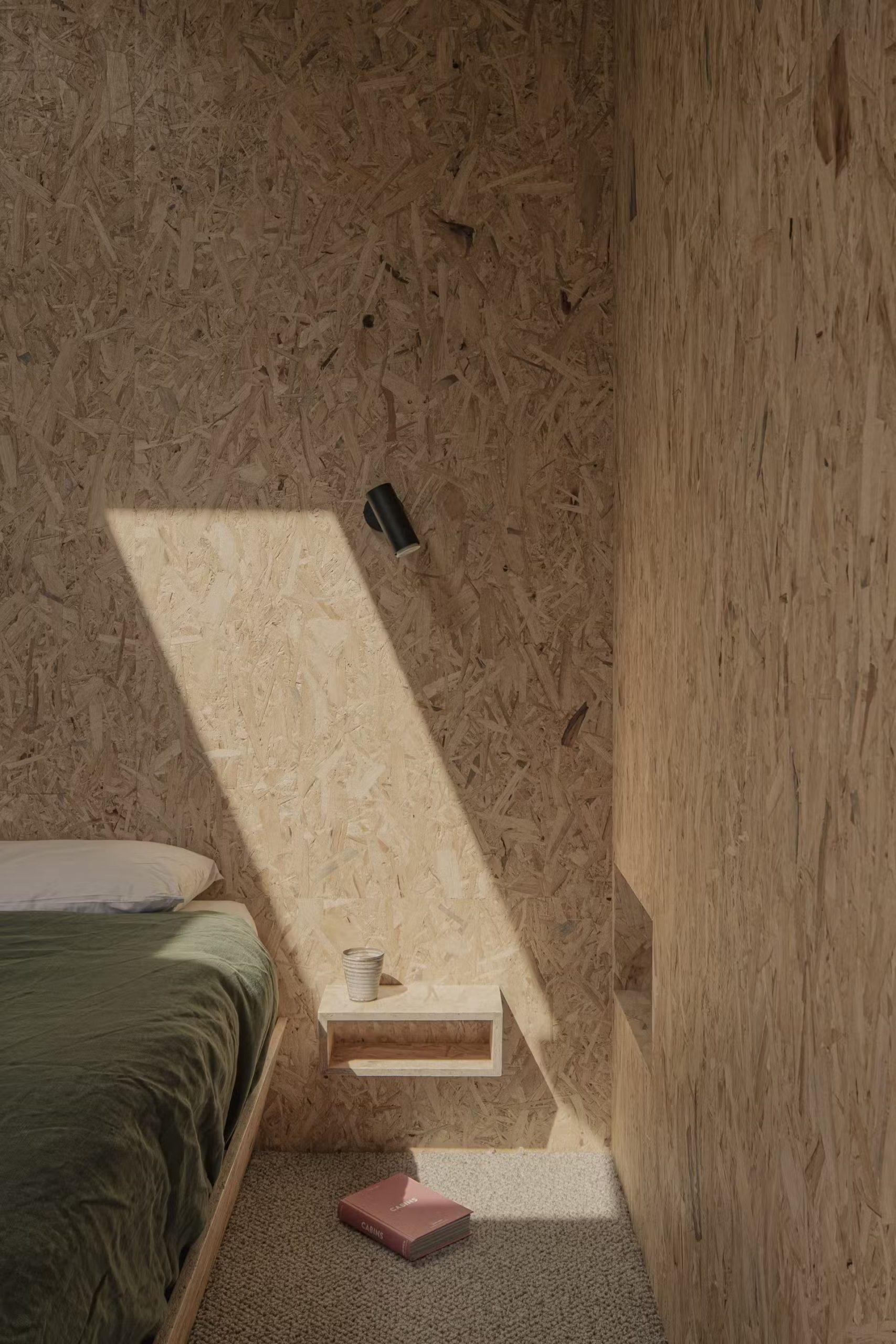 chambre minimaliste murs OSB chambre minimaliste murs OSB