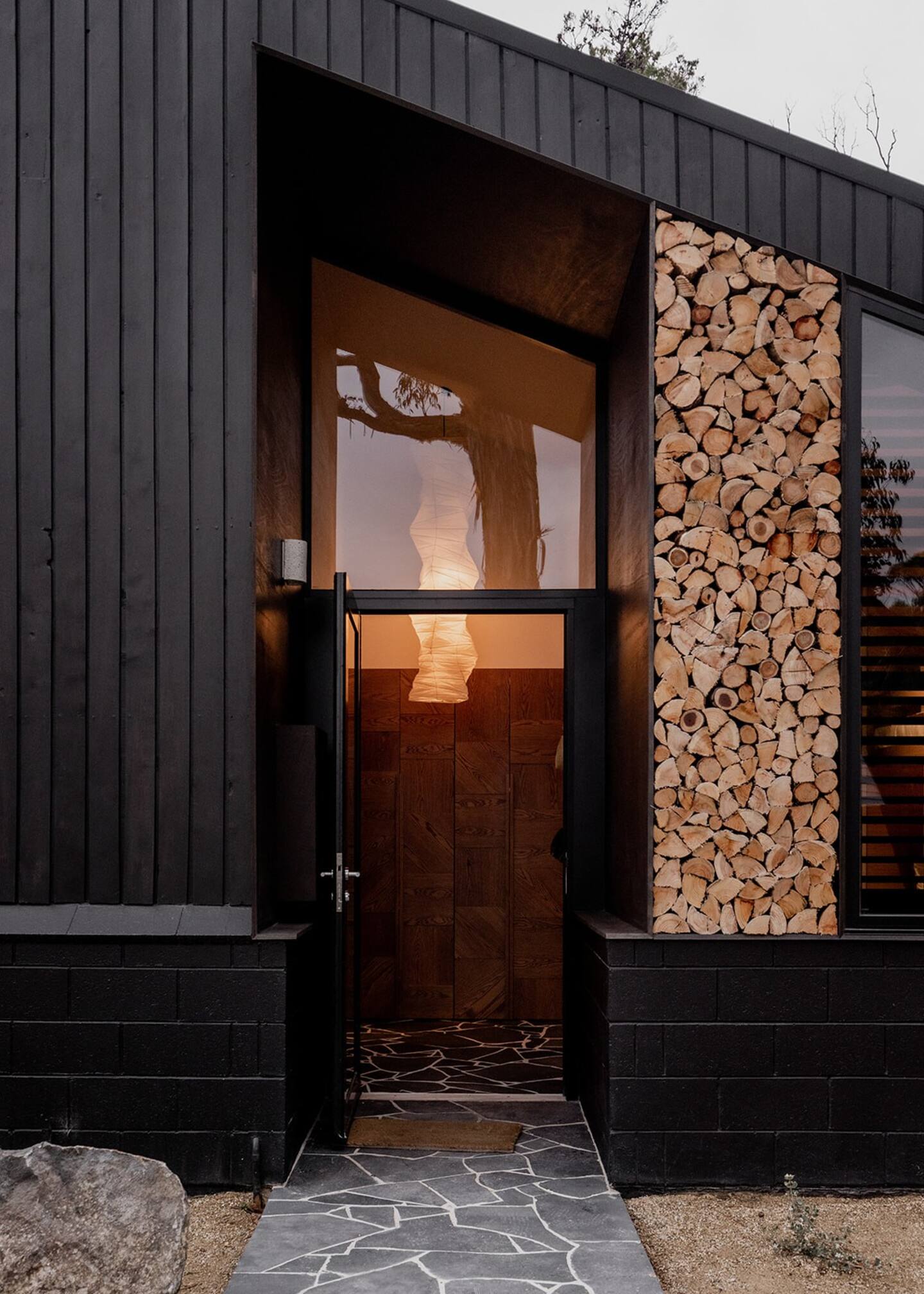 maison design en bois noir maison design en bois noir
