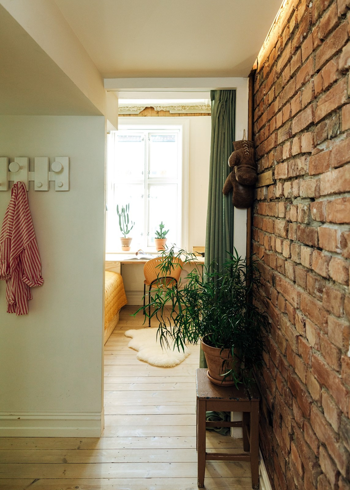 entrée murs briques anciennes entrée murs briques anciennes