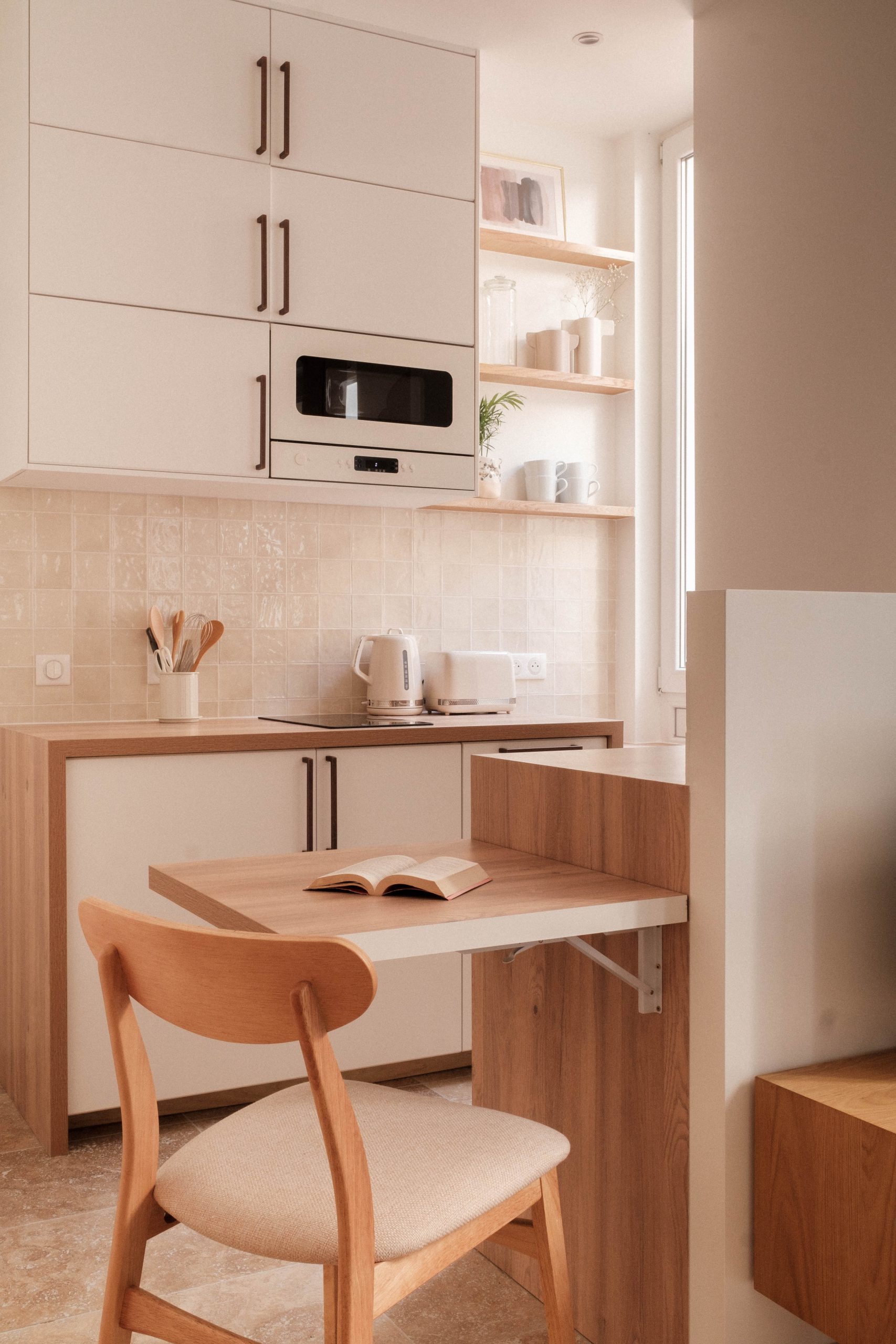 cuisine avec espace repas studio 27m2 Paris