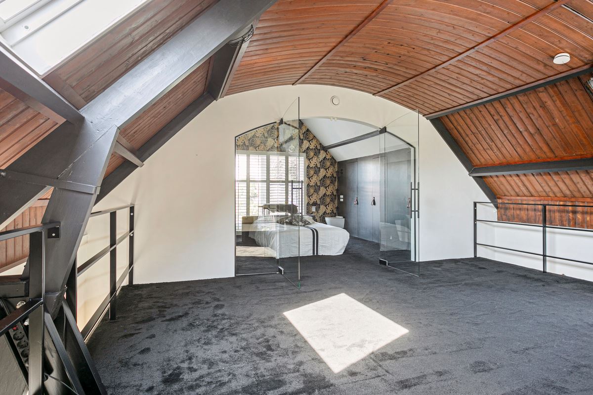 mezzanine avec verrière loft