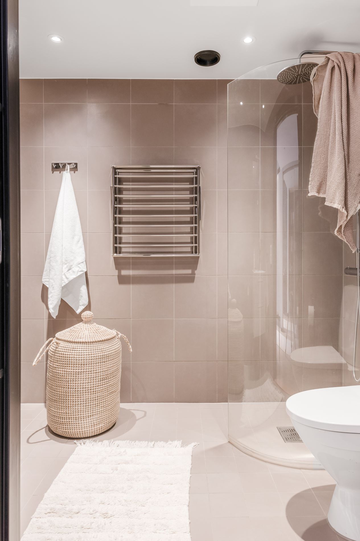 salle de bain beige studio 35m2 design salle de bain beige studio 35m2 design