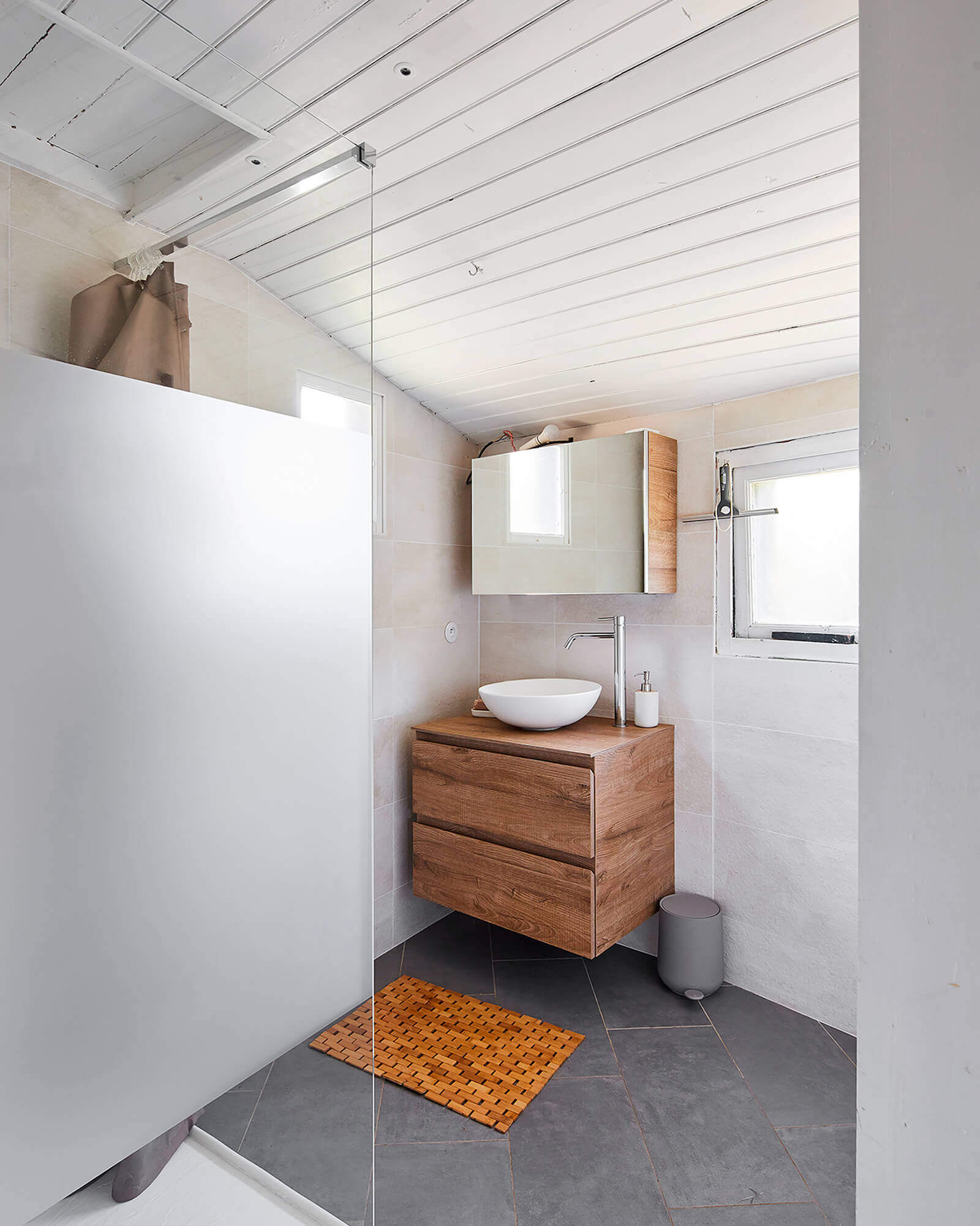 salle de bain design grise et bois salle de bain design grise et bois