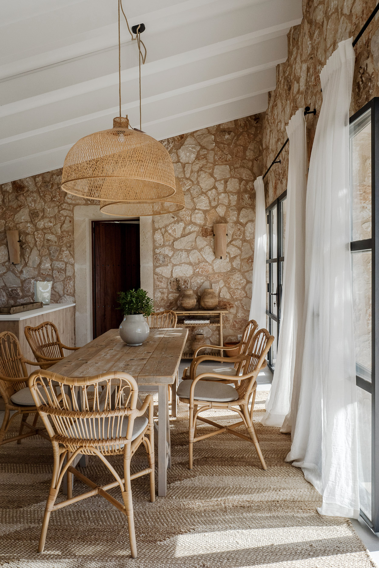 salle à manger maison en pierres salle à manger maison en pierres