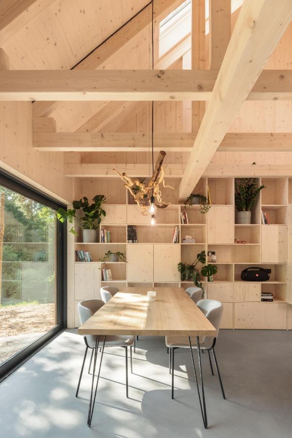salle à manger maison en bois Hytta