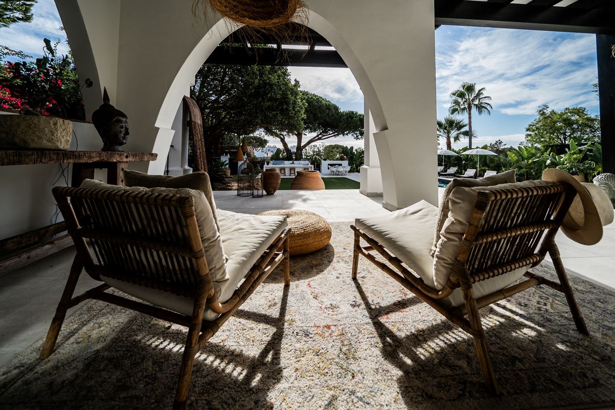 terrasse abritée maison contemporaine à Marbella terrasse abritée maison contemporaine à Marbella