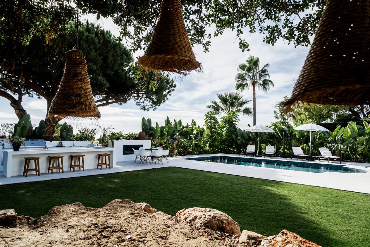 jardin avec piscine maison contemporaine à Marbella jardin avec piscine maison contemporaine à Marbella