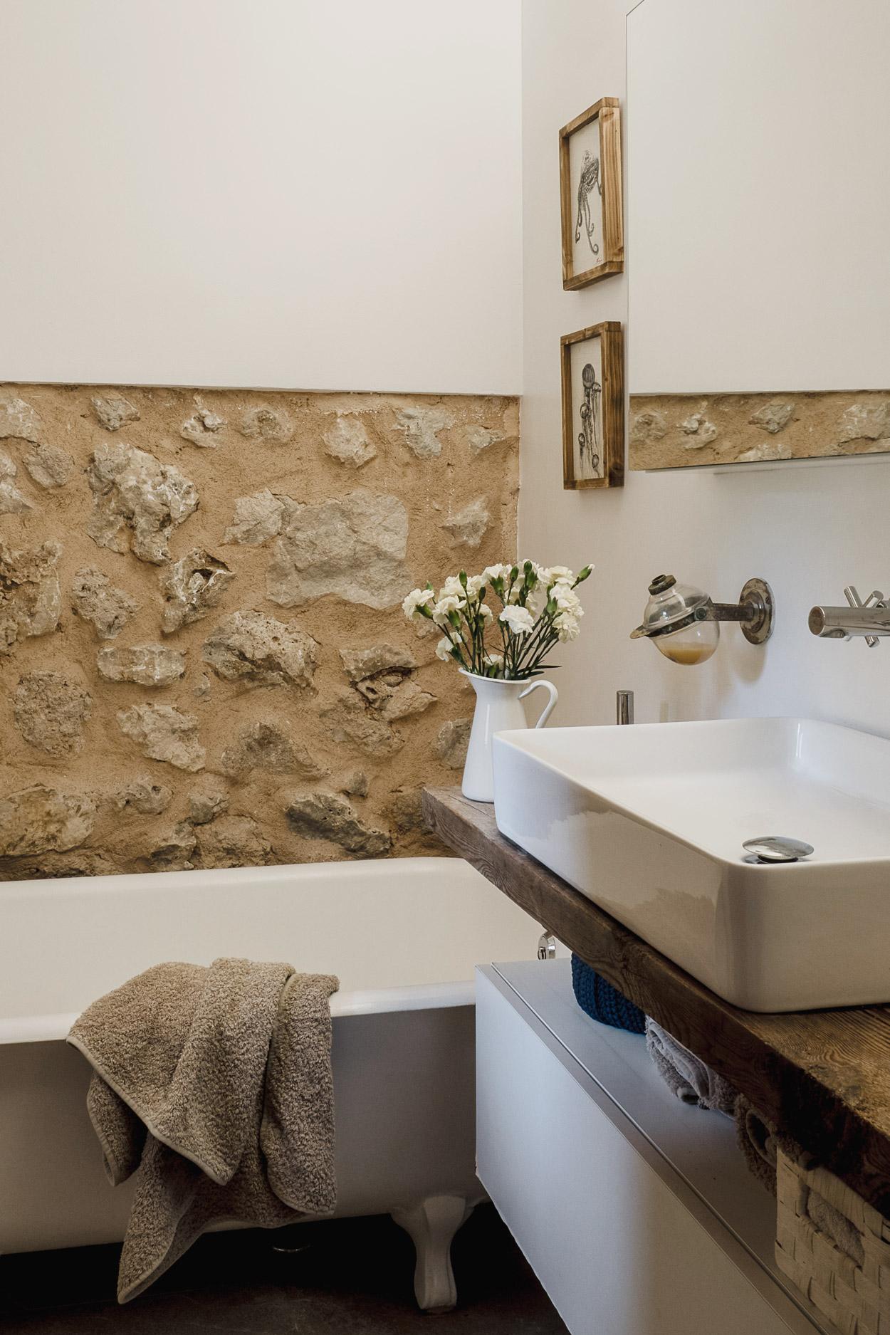 salle de bain maison en pierres salle de bain maison en pierres