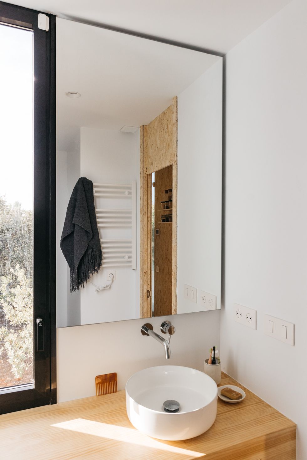 salle de bain design mini maison 45m2 durable et préfabriquée salle de bain design mini maison 45m2 durable et préfabriquée
