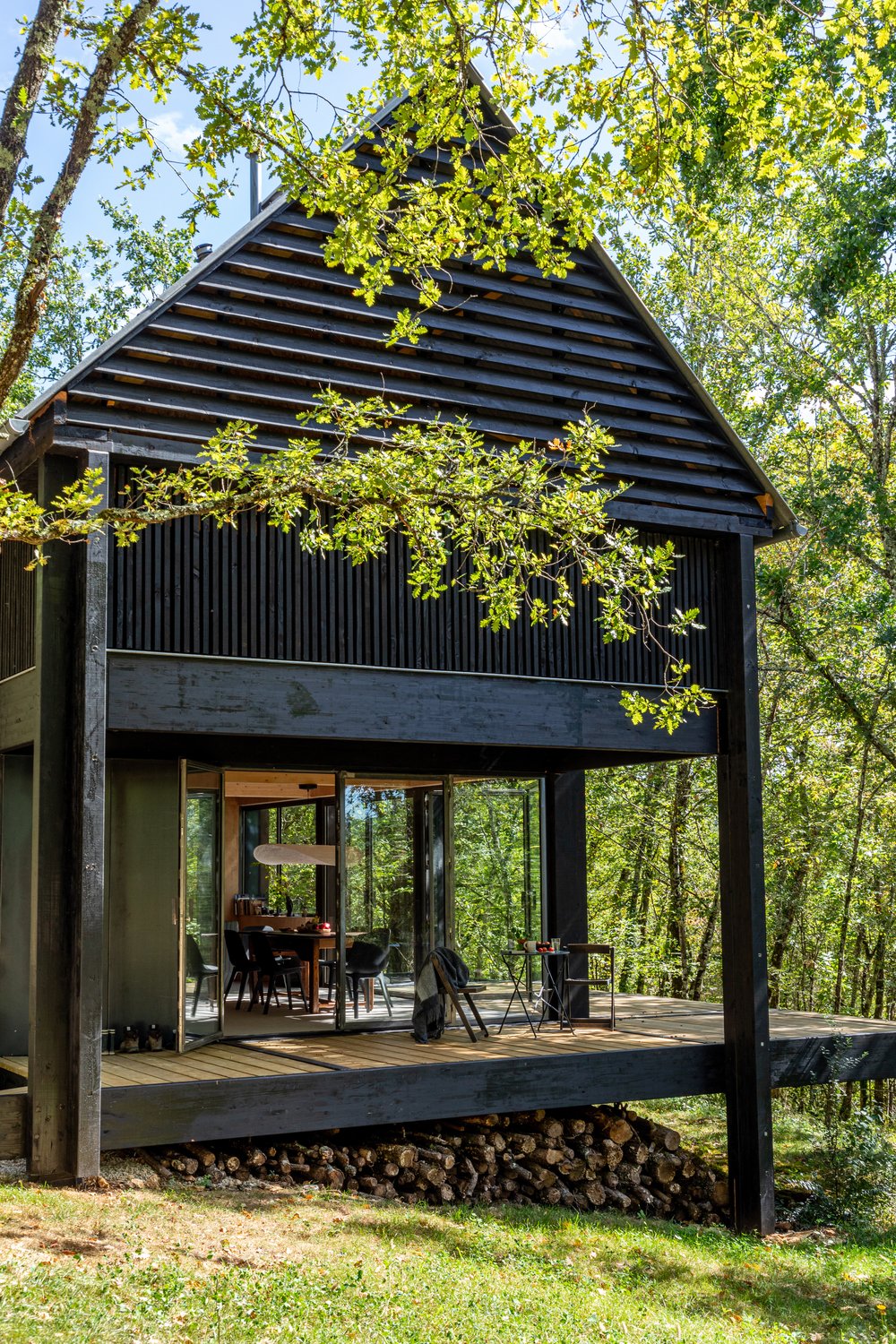 maison en bois noir contemporaine maison en bois noir contemporaine
