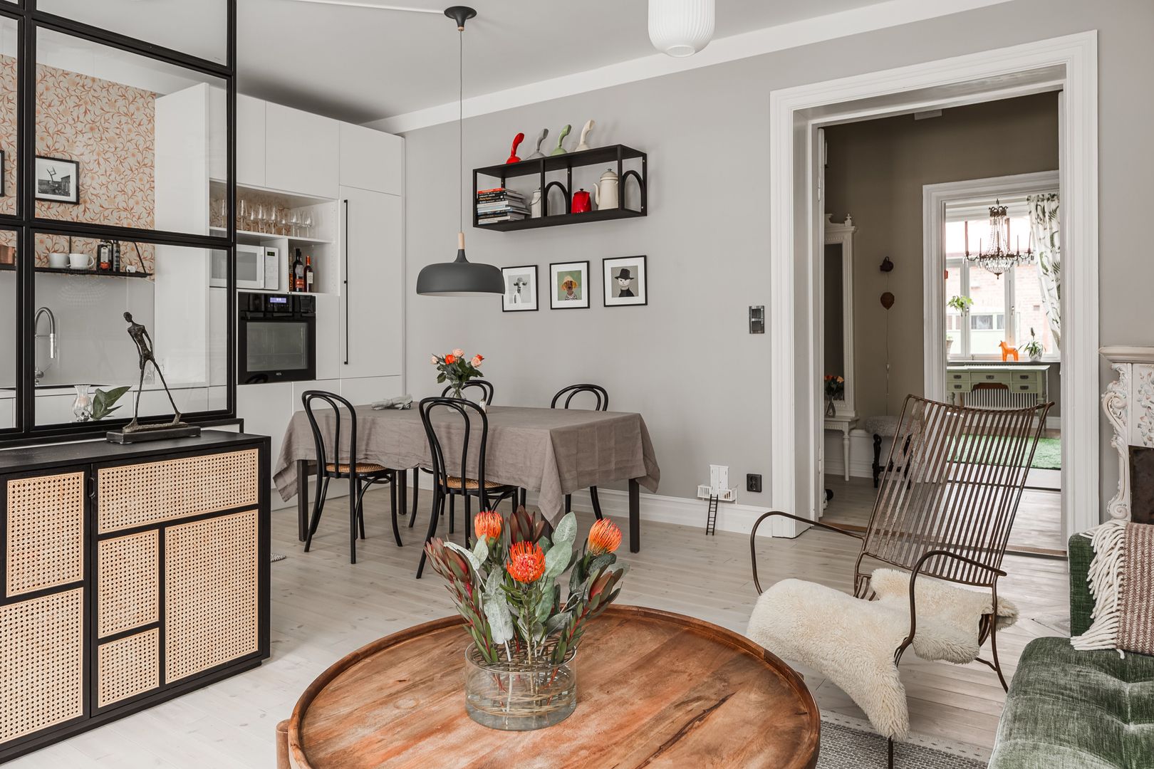 salon avec verrière décoration contemporaine